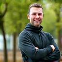 Portret Jana Kowalskiego, certyfikowanego trenera personalnego Zdrowie Dnia